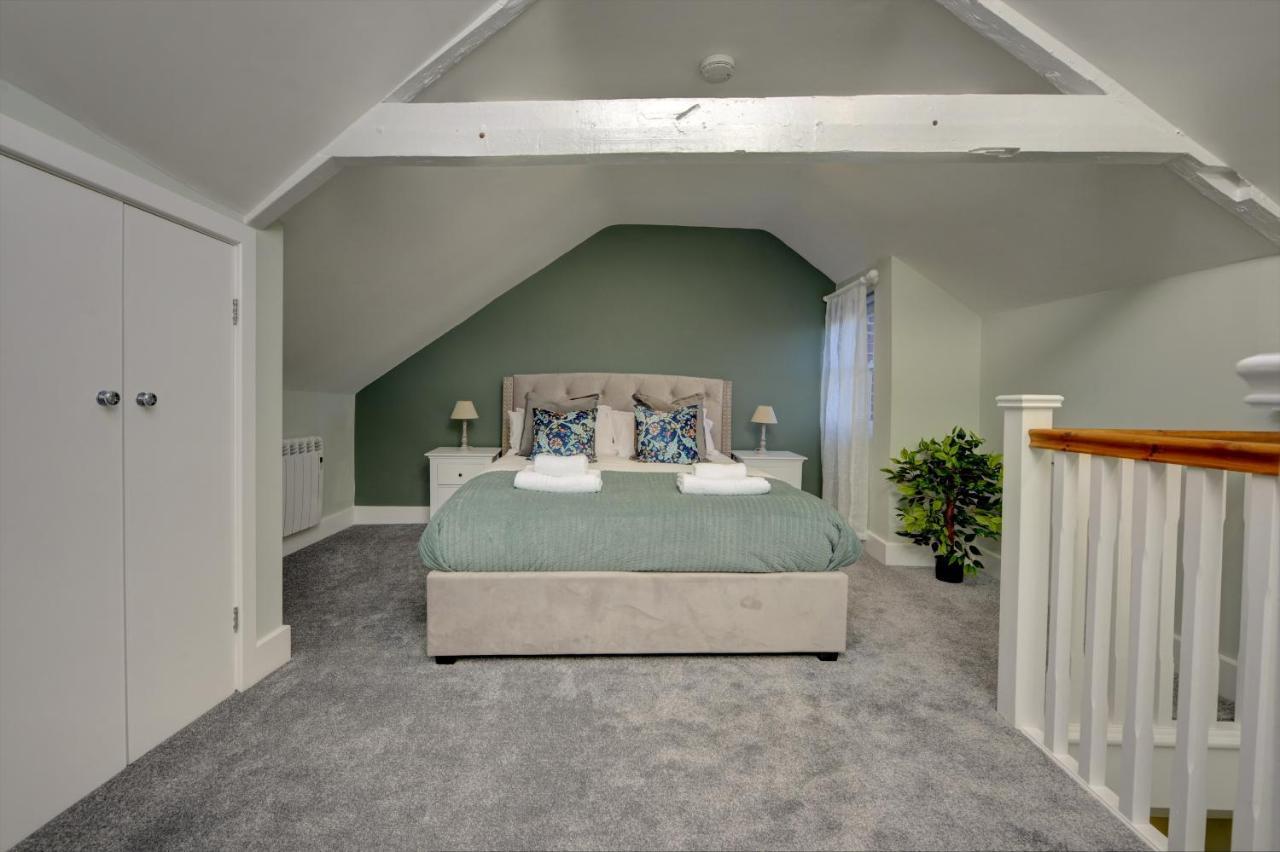 The Nook - A Modern 2 Bedroom Loft With Parking Ripon Exterior photo