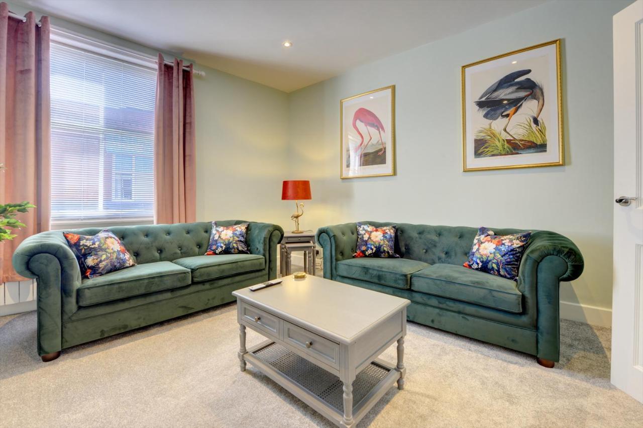The Nook - A Modern 2 Bedroom Loft With Parking Ripon Exterior photo